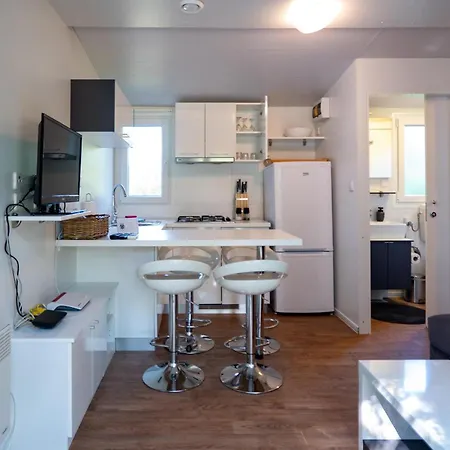 Campingplatz Lovely Stacaravan In